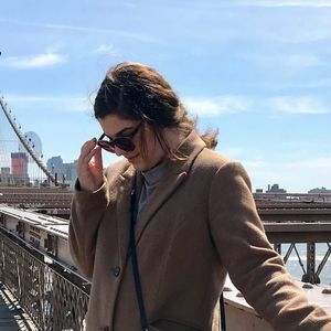 Meet your Posher, Annette